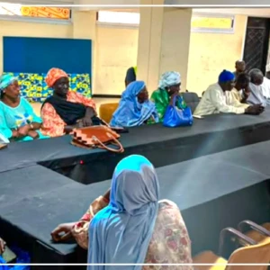 Touba : l’ONAS s’entretient avec les riverains de ses travaux d’assainissement