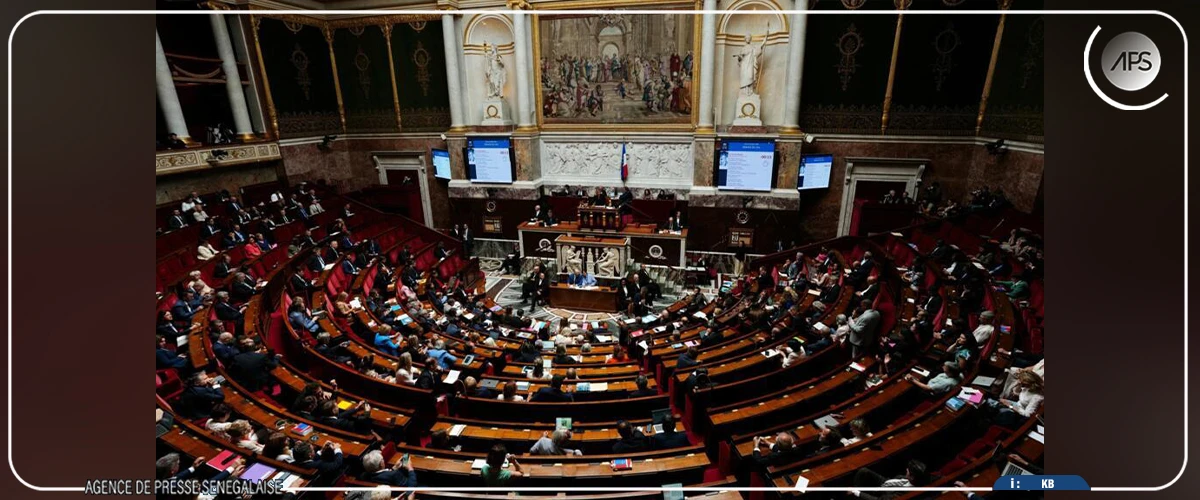 France : le Parlement adopte une loi interdisant les réseaux sociaux aux moins de 15 ans (médias)