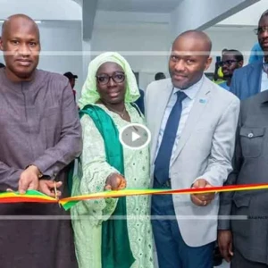 Le Sénégal muscle son dispositif sanitaire avec un laboratoire de pointe et une nouvelle flotte de véhicules pour la DEM et l'ARP
