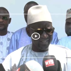 Kaolack : Idrissa Samb présente le projet "Daara Atelier" au khalif général de la Fayda Tidianya