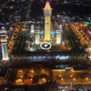 Touba, entre lumière du jour et éclat de la nuit