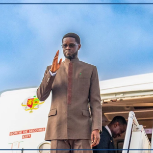 Bassirou Diomaye Faye a quitté Dakar dimanche à destination de Washington (officiel)
