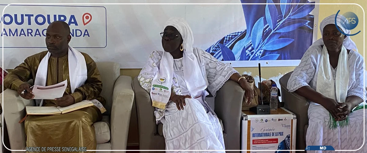 Des femmes célèbrent la Journée internationale de la paix à Boutoupa-Camaracounda