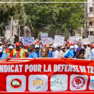 Les dirigeants de six fédérations syndicales ont discuté de diverses questions avec la CNES et le CNP (communiqué)