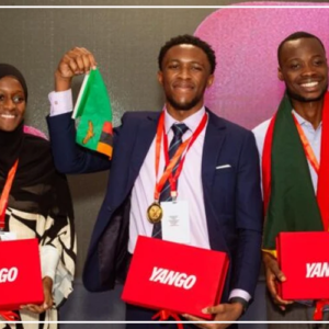 Oulimata Rose Dia primée à Abidjan pour un projet de collecte d'ordures intelligent 