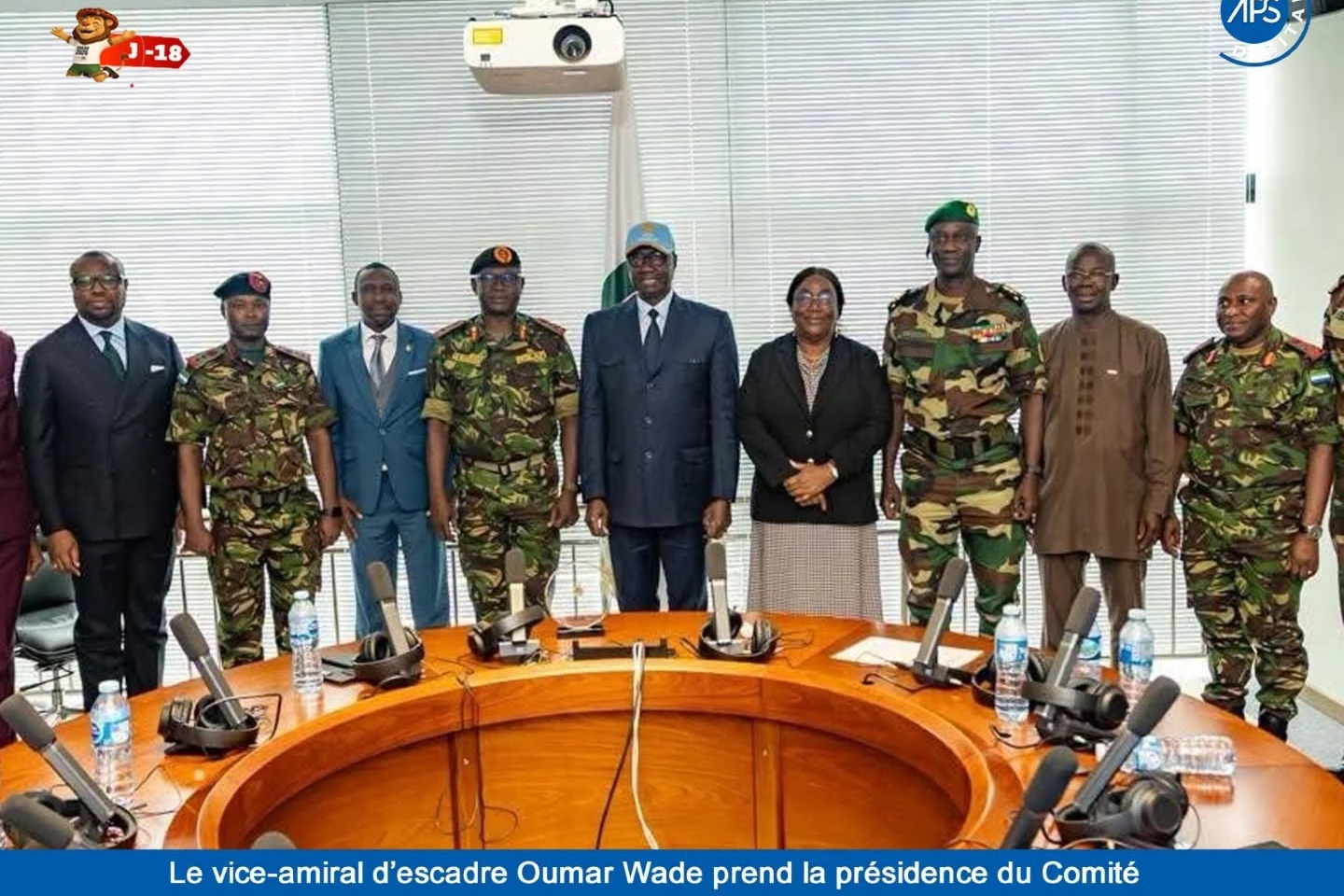 Le vice-amiral d’escadre Oumar Wade prend la présidence du comité des  chefs état-major de la défense de la CEDEAO 