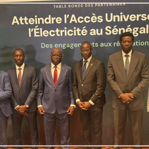 Accès universel à l’électricité : le secteur privé et les partenaires financiers promettent un investissement global de 998 milliards de francs CFA
