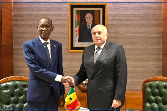 A Alger, le Sénégal et l’Algérie signent quinze accords et mémorandums d’entente