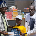 Ngaye Mékhé : une association offre du matériel scolaire et des équipements sportifs aux écoles
