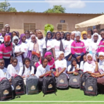 Kédougou : des kits scolaires remis à 70 meilleurs élèves filles des villages impactés de la mine d’or de Mako