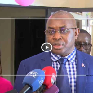 Octobre rose : le ministre Mamadou Lamine Dianté appelle au dépistage