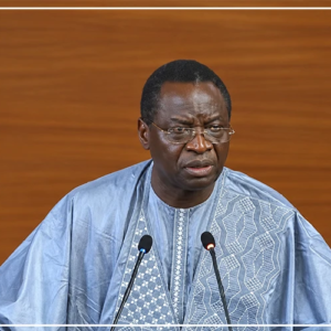 Le ministre du Commerce appelle à concilier contrôle sanitaire et maintien des investissements